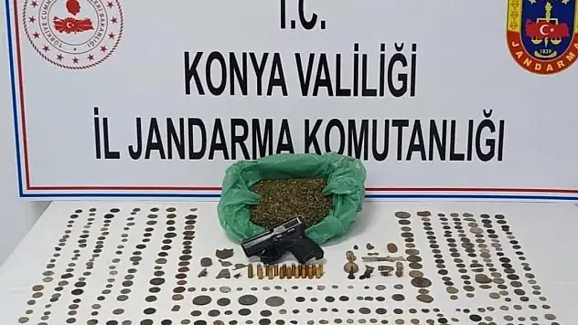 Konya'da jandarma tarihi eserlere el koydu