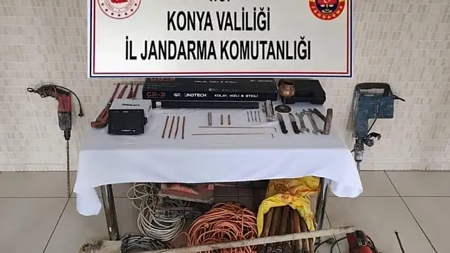 Konya'da kaçak kazı yapan 10 şüpheli yakalandı