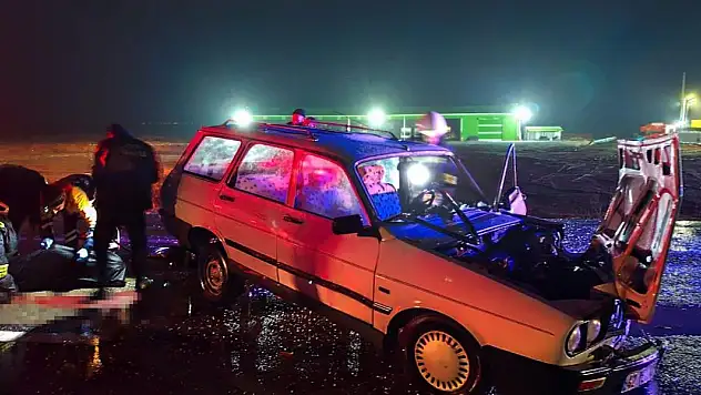 Konya'da kamyona çarpan otomobilin sürücüsü öldü