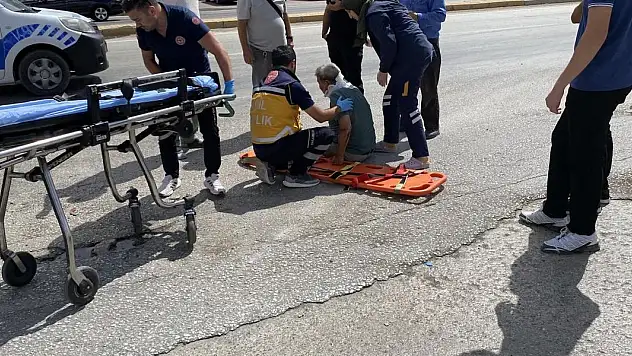 Konya'da kamyonet yayaya çarptı
