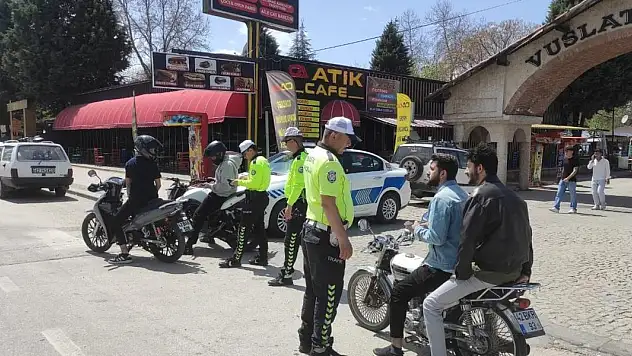 Konya'da kask takmayan motosikletlilere ceza yağdı!