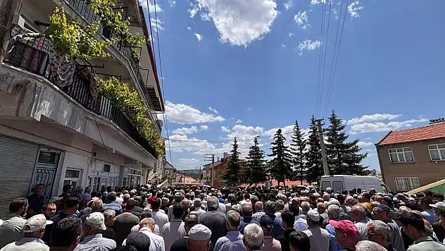 Konya'da kayıp kurbanlığını ararken canından olan genç toprağa verildi