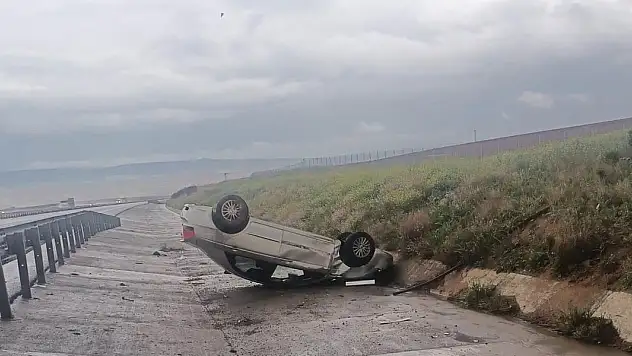 Konya'da kontrolden çıkan otomobil takla attı! 1 yaralı!