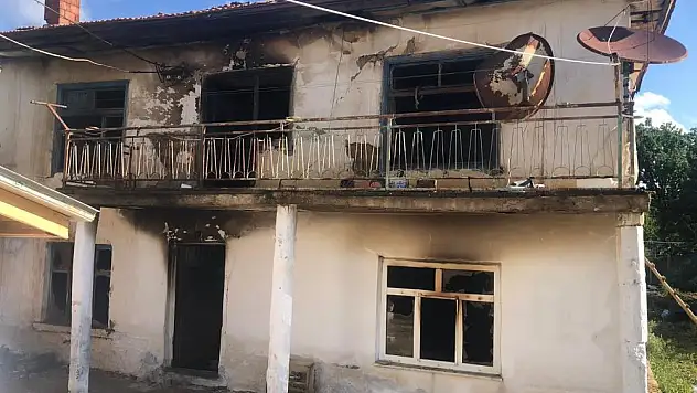 Konya'da korkutan ev yangını!