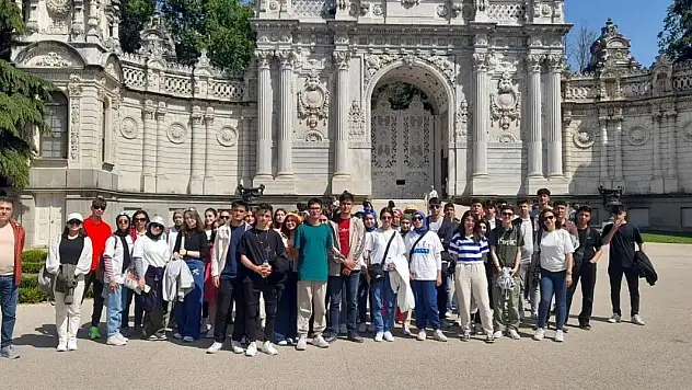 Konya'da lise öğrencilerine İstanbul gezisi
