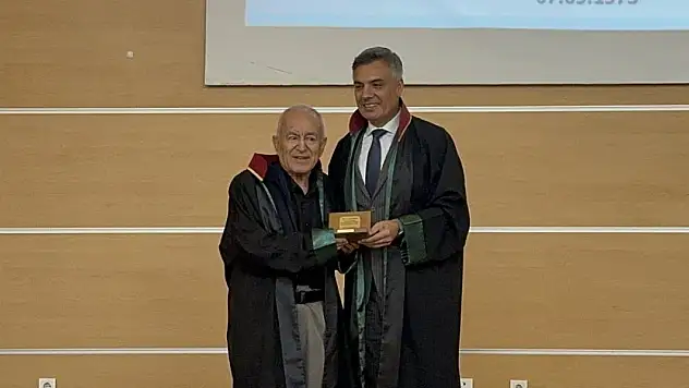 Konya'da meslekte 40 ve 50. yılını dolduran avukatlar için tören