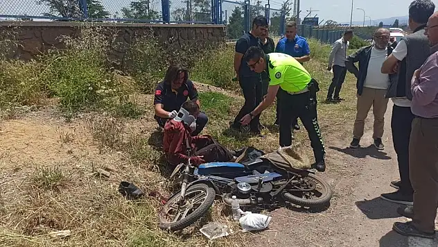 Konya'da minibüsle çarpışan motosikletli yaralandı