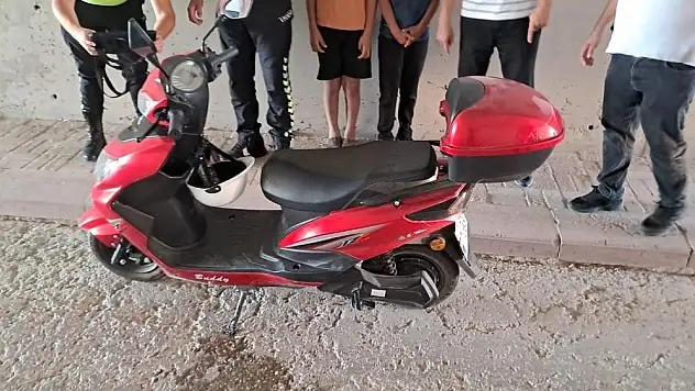 Konya'da motosiklet devrildi: 1 yaralı