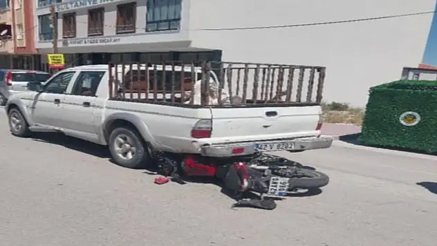 Konya'da motosiklet pikapa arkadan çarptı: 1 yaralı