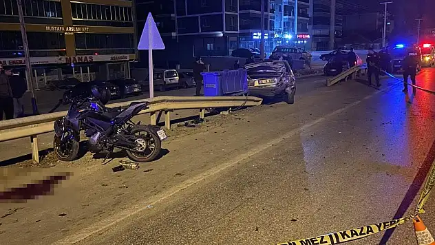 Konya'da motosiklet sürücüsünün ağır yaralandığı kaza kameraya yansıdı
