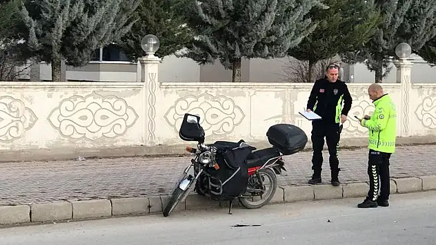 Konya'da motosiklet yayaya çarptı: 2 yaralı