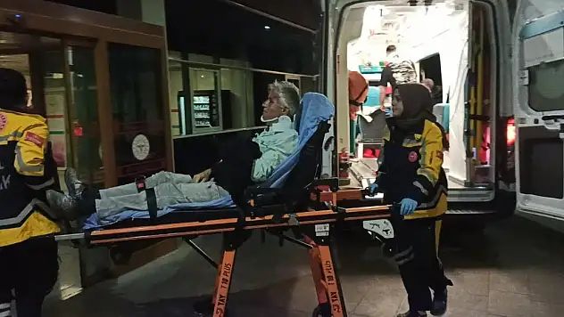 Konya'da motosiklet yayaya çarptı: 2 yaralı