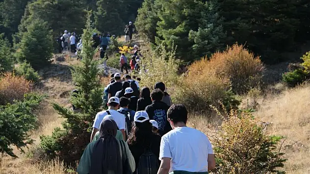 Konya'da öğrenciler tarihi Homonada yolunda yürüdü
