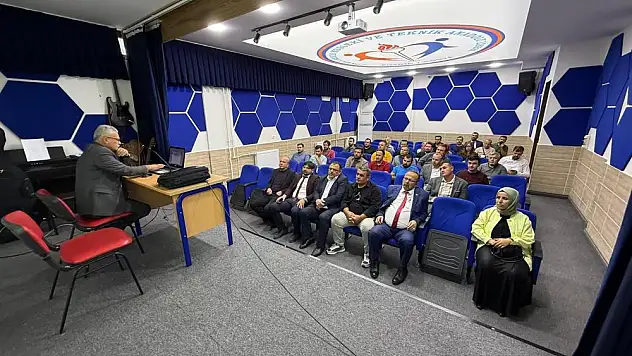 Konya'da öğretmenlere bilgilendirme toplantısı yapıldı