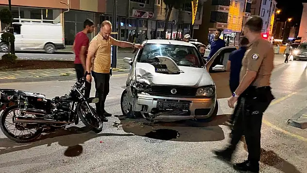 Konya'da otomobil ile motosiklet çarpıştı: 2 yaralı!