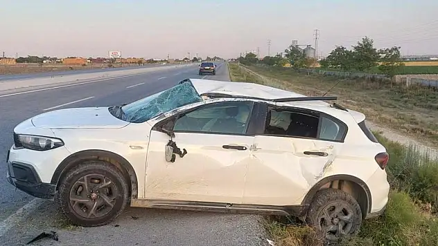 Konya'da otomobil yoldan çıktı: 5 yaralı
