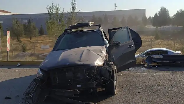 Konya'da otomobiller çarpıştı: 3 yaralı