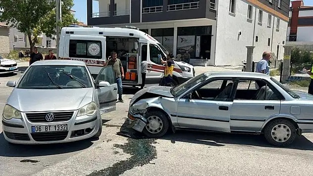 Konya'da otomobiller çarpıştı: 6 yaralı