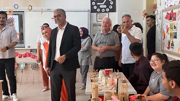 Konya'da özel öğrencilerin ürünleri sergilendi