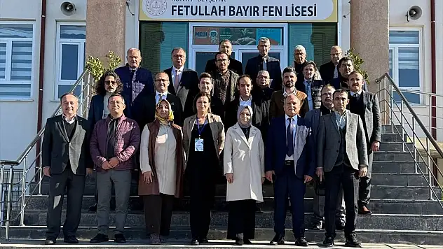 Konya'da proje okul müdürlerinin katılımıyla toplantı gerçekleştirildi