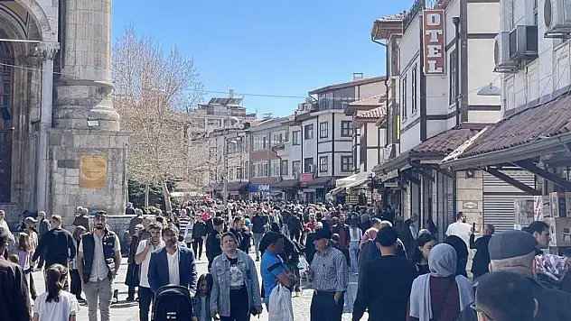 Konya'da Ramazan Bayramı arifesi yoğunluğu yaşandı