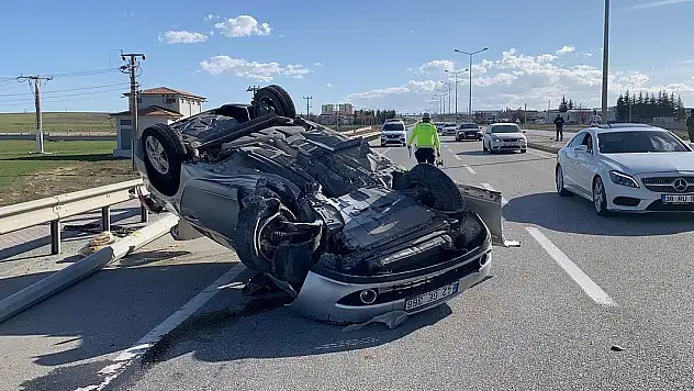 Konya'da takla atan otomobilin sürücüsü ağır yaralandı