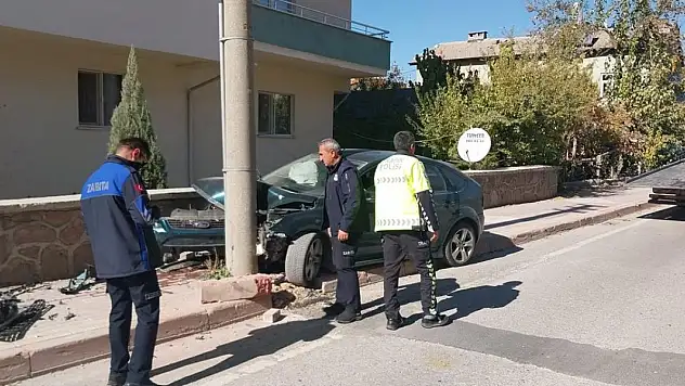 Konya'da trafik kazalarında 2 kişi yaralandı