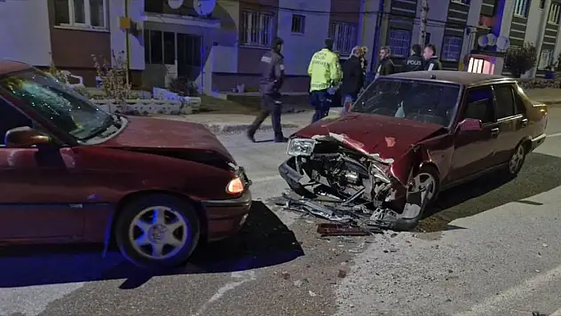 Konya'da trafik kazası: 2 yaralı!