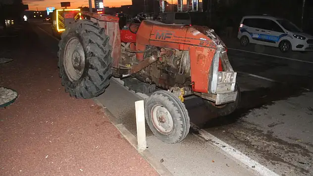 Konya'da traktör ile otomobil çarpıştı! 2 yaralı