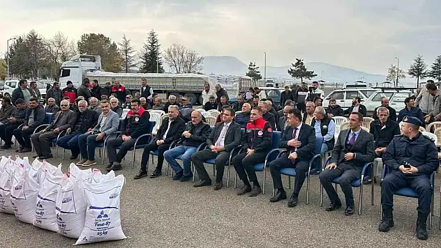 Konya'da üreticilere kırmızı mercimek tohumu desteği!