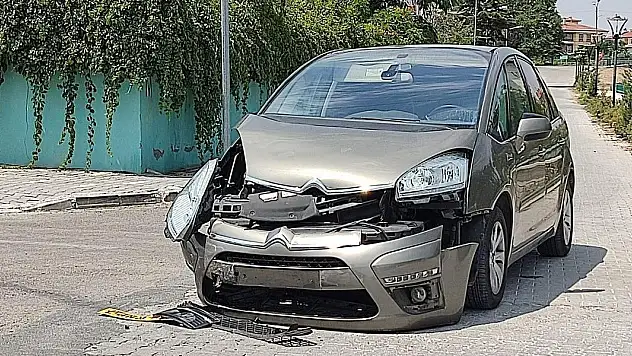 Konya'da yabancı plakalı araç kazaya karıştı! 1 yaralı!