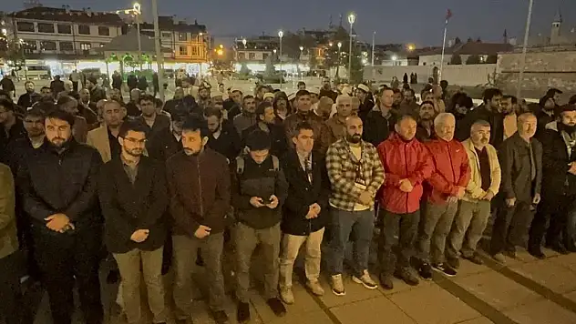 Konya'da Yahya Sinvar için gıyabi cenaze namazı kılındı