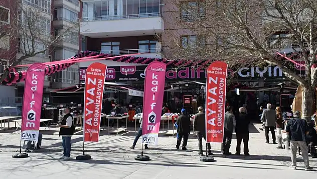 Konya'da yeni bir moda durağı: Kadifem giyim açıldı!