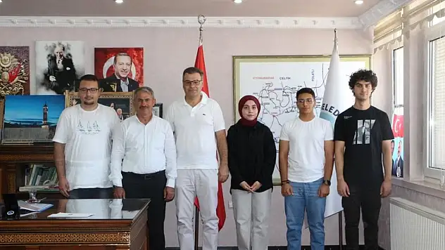 Konya'da YKS öğrencilerine ödülleri verildi