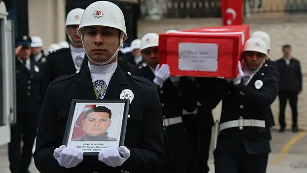 Konya'daki kazada şehit olan polis memuru memleketine uğurlandı