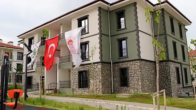 Konyalı bakan müjdeyi verdi! 81 ile yeni konut projesi geliyor!