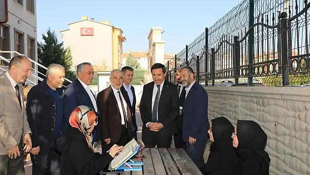Konyalı Başkan, Kur'an Işığıyla Yeni Bir Başlangıç Yapan Gençleri Tebrik Etti