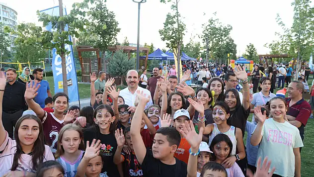 Konyalı çocuklar yazın tadını çıkarıyor! Başkan Altay da katıldı