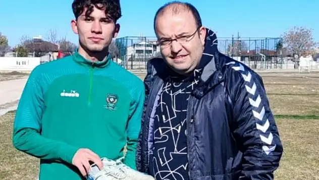 Konyalı Ömer Ali Şahiner gönülleri fethetti