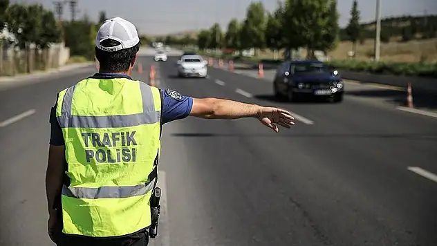 Konyalı sürücüler dikkat! O istikamet trafiğe kapatıldı