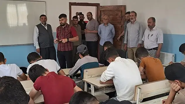 Konyalı yardımseverler Suriye'de!