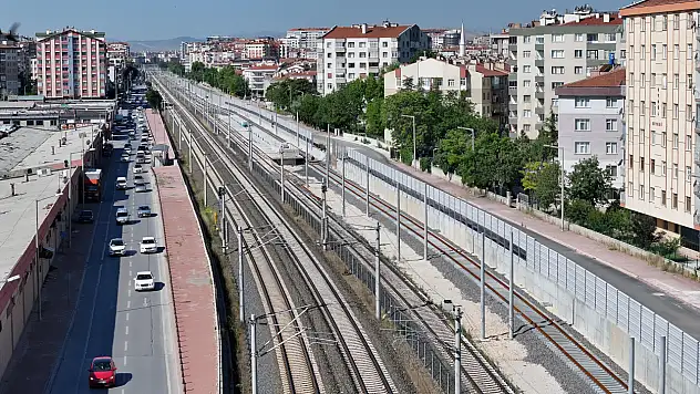 KONYARAY Banliyö Hattı'nda çevreci dönem: Tren gürültüsü için ses bariyerleri kuruluyor!