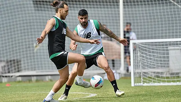 Konyaspor, 1 günlük iznin ardından yeniden çalışmalara başladı