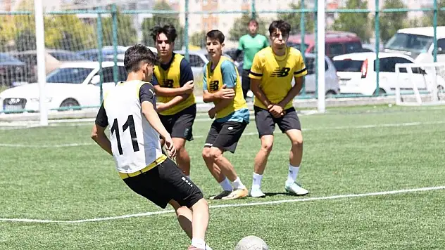 Konyaspor akademiye 51 yeni futbolcu adayı kazandırıldı
