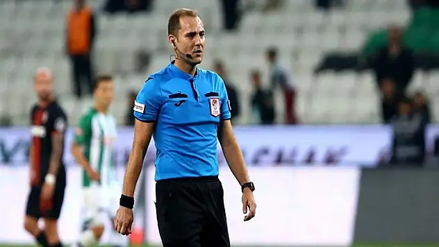 Konyaspor, Altay yönetiminde kazanamıyor, Başakşehir ise kaybetmiyor