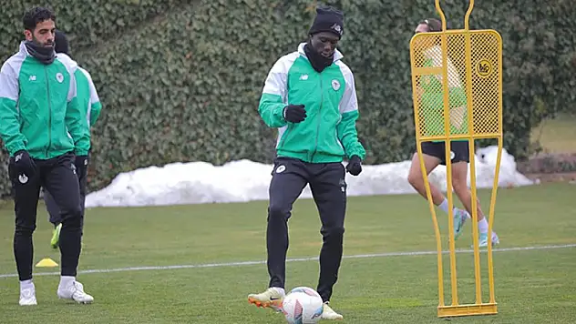 Konyaspor, Antalyaspor maçının taktiğini çalıştı