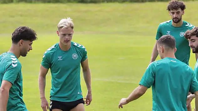 Konyaspor, Avusturya defterini kapatıyor