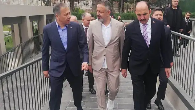 Konyaspor Başkanı Ömer Korkmaz, Bakan Yerlikaya ile görüştü