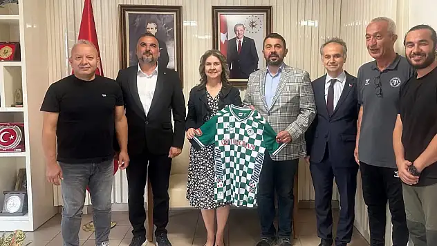 Konyaspor'da akademi ve altyapı heyetinden Afrika'ya çıkarma