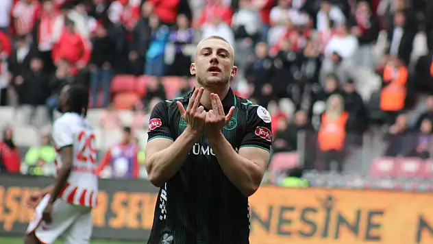 Konyaspor'da ayrılık gerçekleşti! Sloven forvet 1.lig ekibine gidiyor